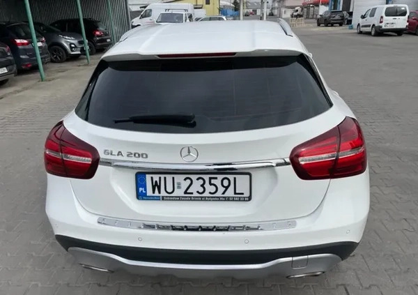 Mercedes-Benz GLA cena 109965 przebieg: 93000, rok produkcji 2019 z Garwolin małe 254